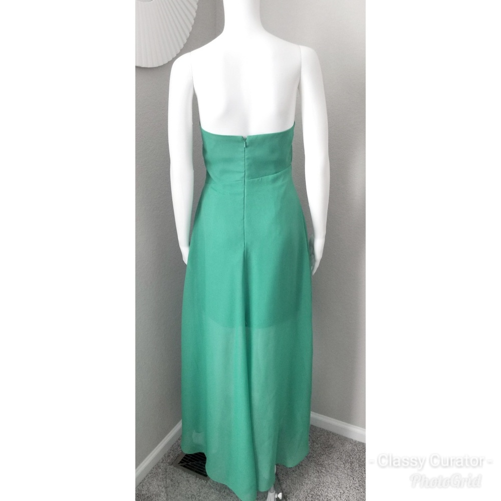 Beautiful asymmetrical layered strapless dress - Picture 3 of 6